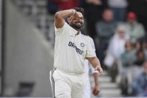 Ashwin Urges Pant to Aim for Double Centuries, Gambhir Remains Focused on Team Results
