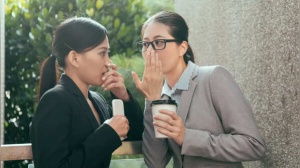 7 Red Flags: Is Your Workplace Toxic? Warning Signs to Watch For