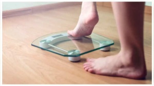 Harvard Gastroenterologist Reveals 5 Ways to Spot Fatty Liver at Home