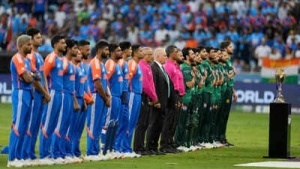 Asia Cup Final Toss Takes Bizarre Turn: India, Pakistan Captains to Face Separate Broadcasters
OR
Unprecedented Toss Arrangement: Rival Broadcasters to Interview India, Pakistan Captains in Asia Cup Final