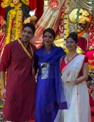 Priyanka Chopra, Ranbir Kapoor, and Bipasha Basu Join Star-Studded Durga Puja Celebration Hosted by Rani Mukerji and Kajol's Family in Mumbai