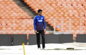India vs. West Indies: Shubman Gill Era Begins with Shift Away From Extreme Spin Pitches
OR
Tactical Overhaul? India, Under Shubman Gill, Eyes Balanced Pitches vs. West Indies