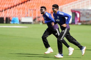 Siraj, Krishna Unleash Fury in Ahmedabad Nets; Sundar Injury Scare Clouds India Camp