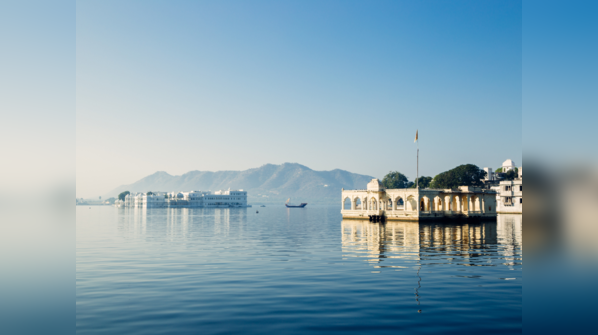 Roger Moore as James Bond in Udaipur's Lake Palace.