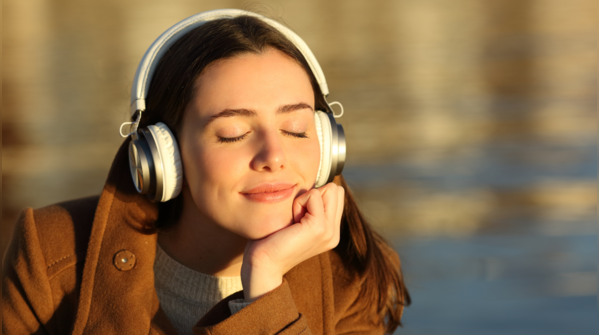 Learning a new language improves brain connectivity.