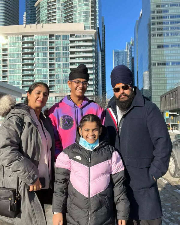 Harvansh with his family