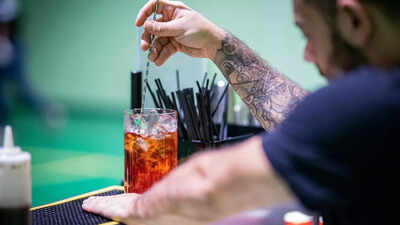 Mixing alcohol drinks