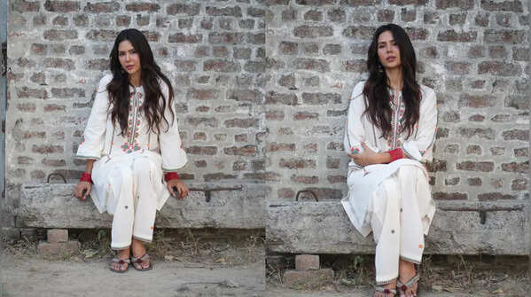 Sonam Bajwa looking radiant in ethnic wear.