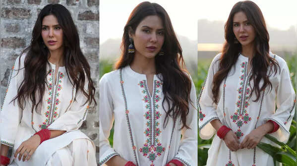 Accessories complement Sonam Bajwa's ethnic look.